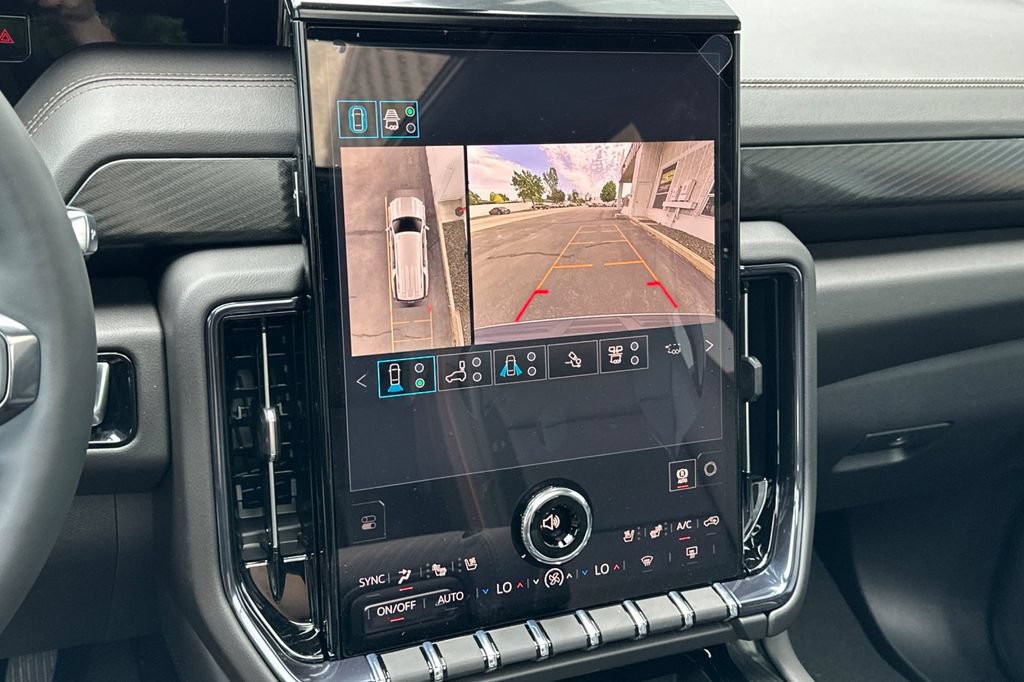New 2026 GMC Yukon XL AT4 w/ AT4 Premium Plus Package AWD/4WD image 22