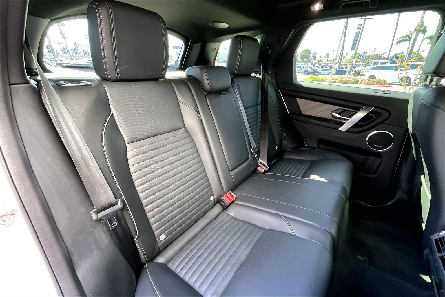 Used 2024 Land Rover Discovery Sport Dynamic SE image 27