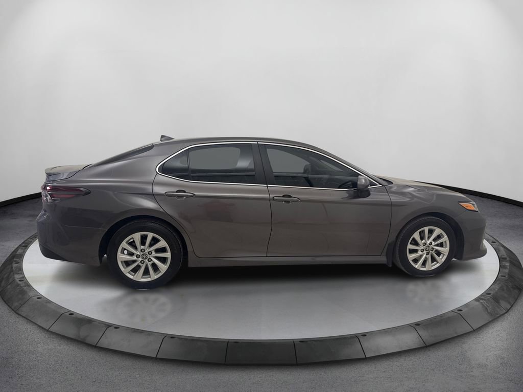 Used 2023 Toyota Camry LE FWD image 4