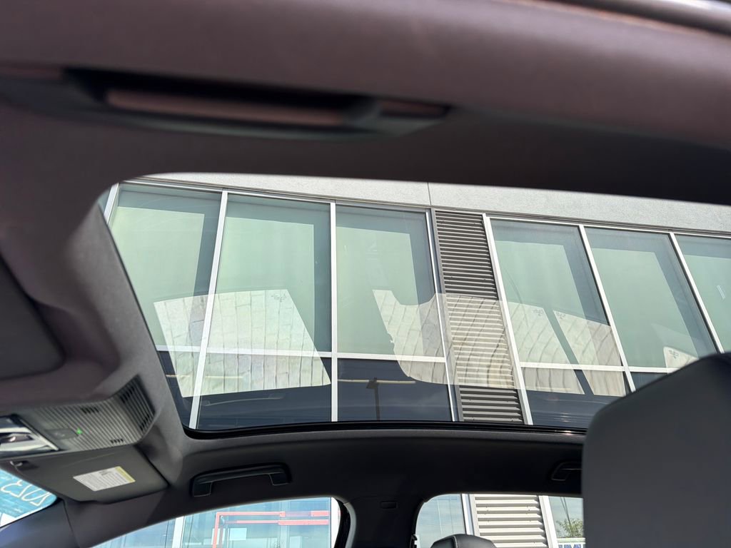 Certified 2023 Volkswagen ID.4 Pro S AWD/4WD image 23