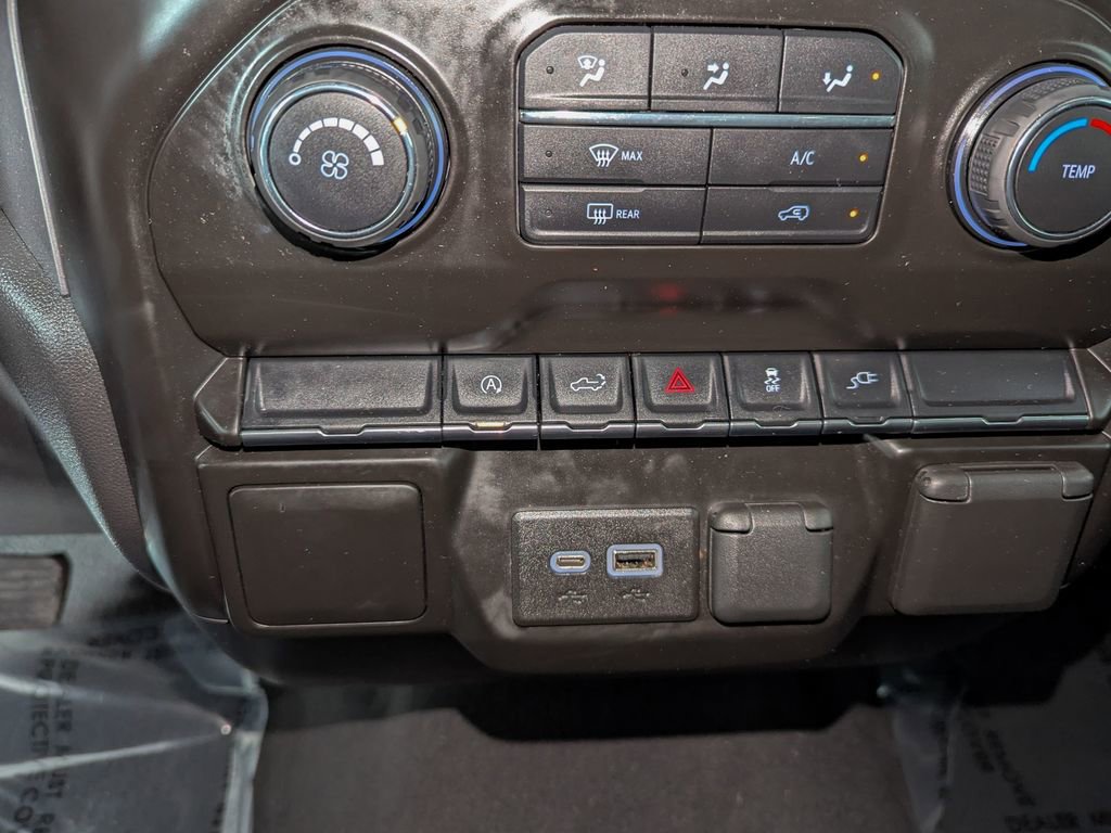 Used 2021 Chevrolet Silverado 1500 Custom image 21