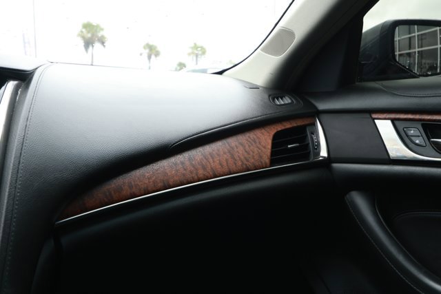 Used 2018 Cadillac CTS Luxury image 22