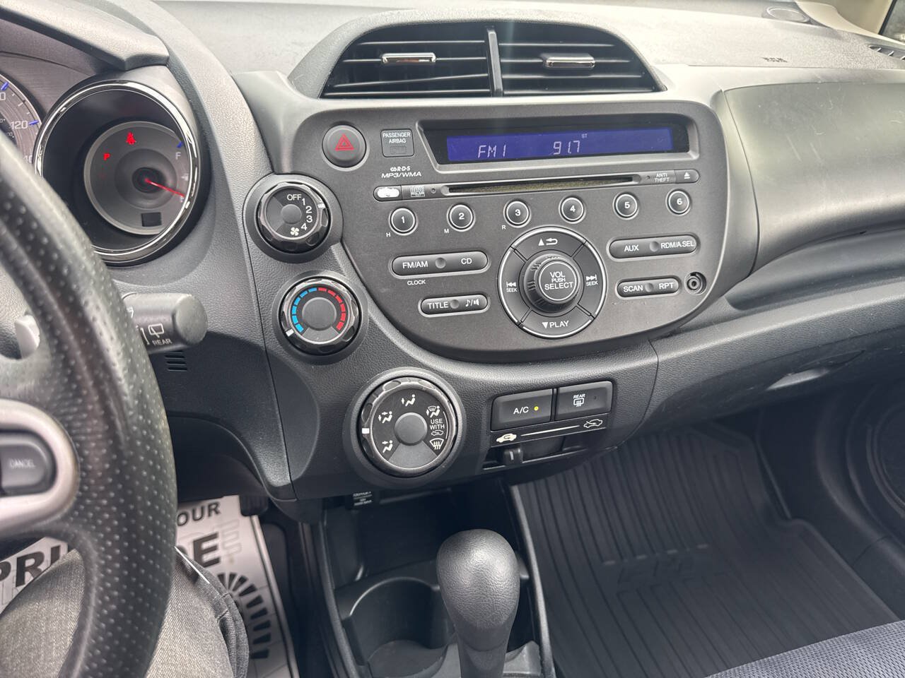 Used 2013 Honda Fit Sport image 15