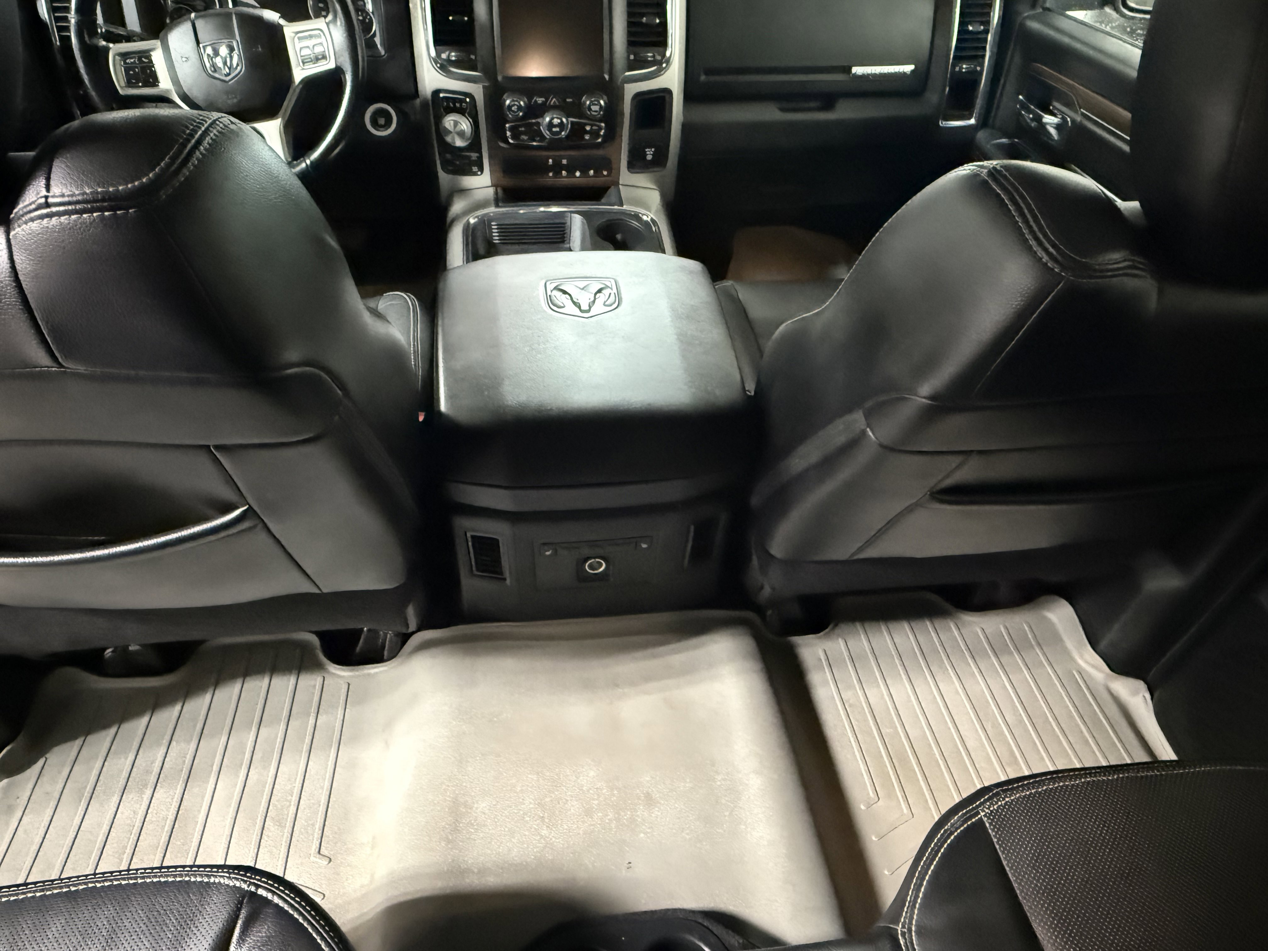 Used 2017 RAM 1500 Laramie w/ Convenience Group image 17