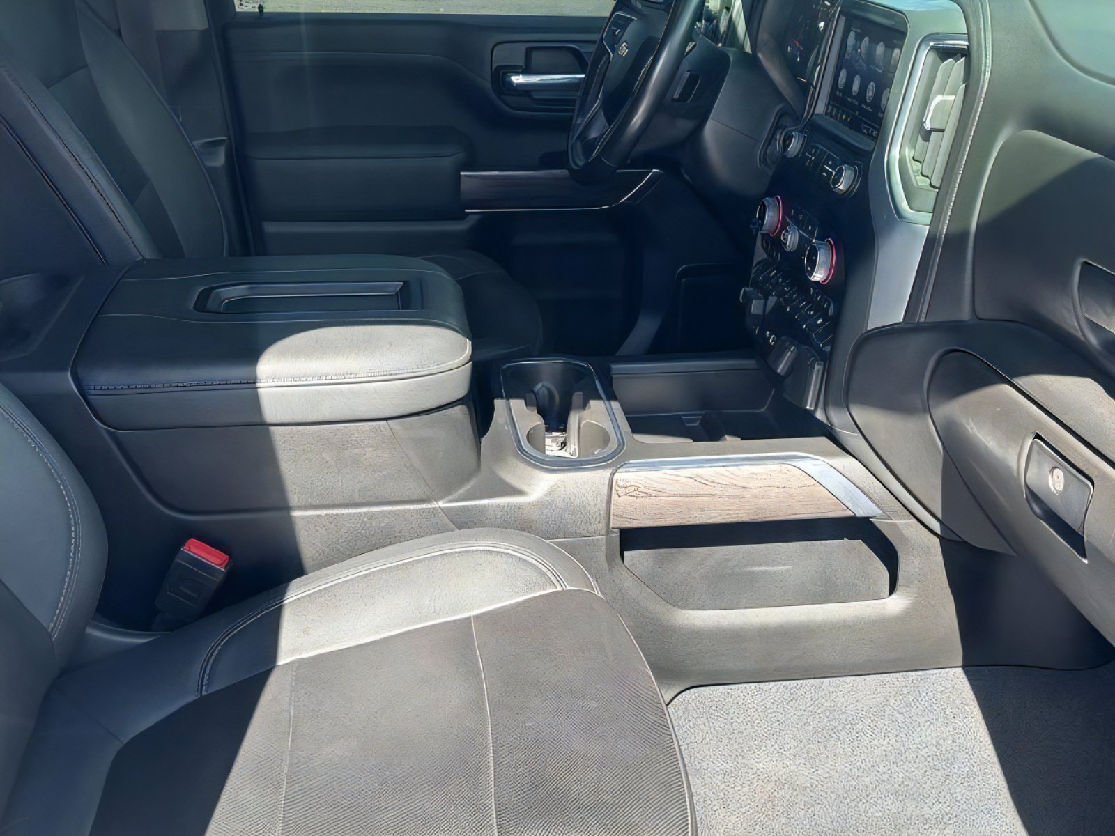 Used 2022 Chevrolet Silverado 2500 LTZ w/ LTZ Texas Edition AWD/4WD image 31