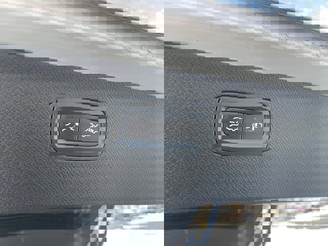 Used 2019 Volvo XC90 T5 Momentum w/ Protection Package image 10