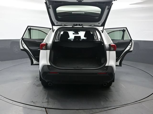 Used 2023 Toyota RAV4 LE AWD/4WD image 48
