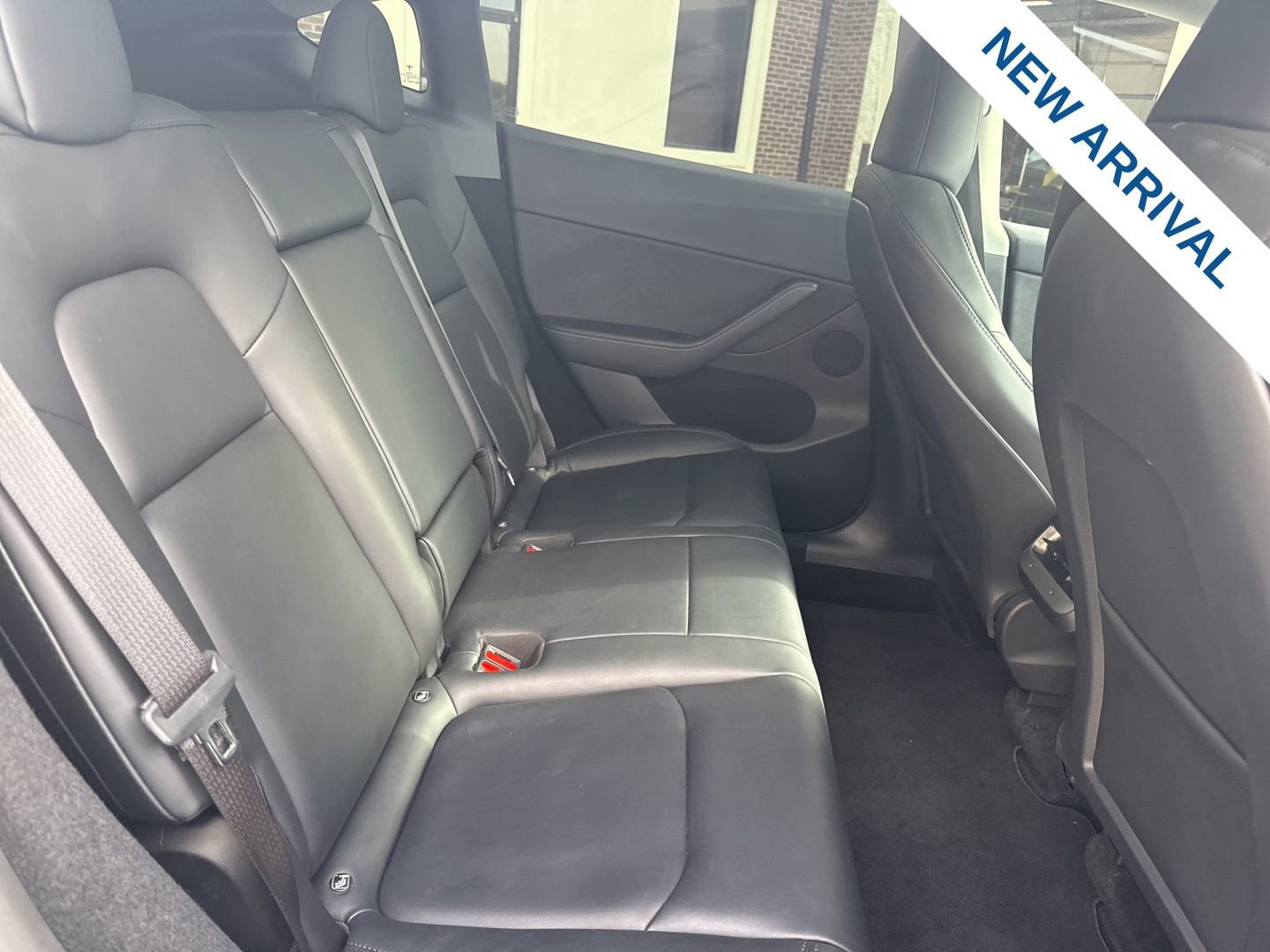 Used 2023 Tesla Model Y Long Range image 11