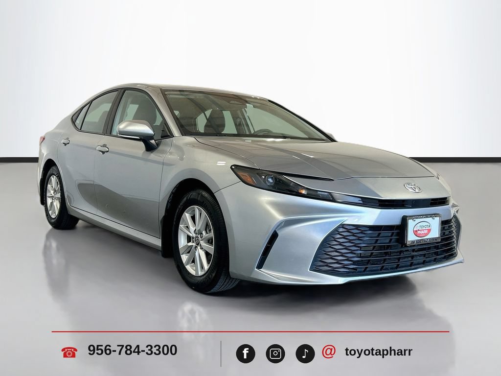 Used 2025 Toyota Camry LE w/ Convenience Package FWD image 3