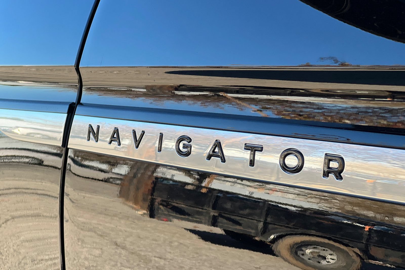 New 2026 Lincoln Navigator L Reserve AWD/4WD image 24