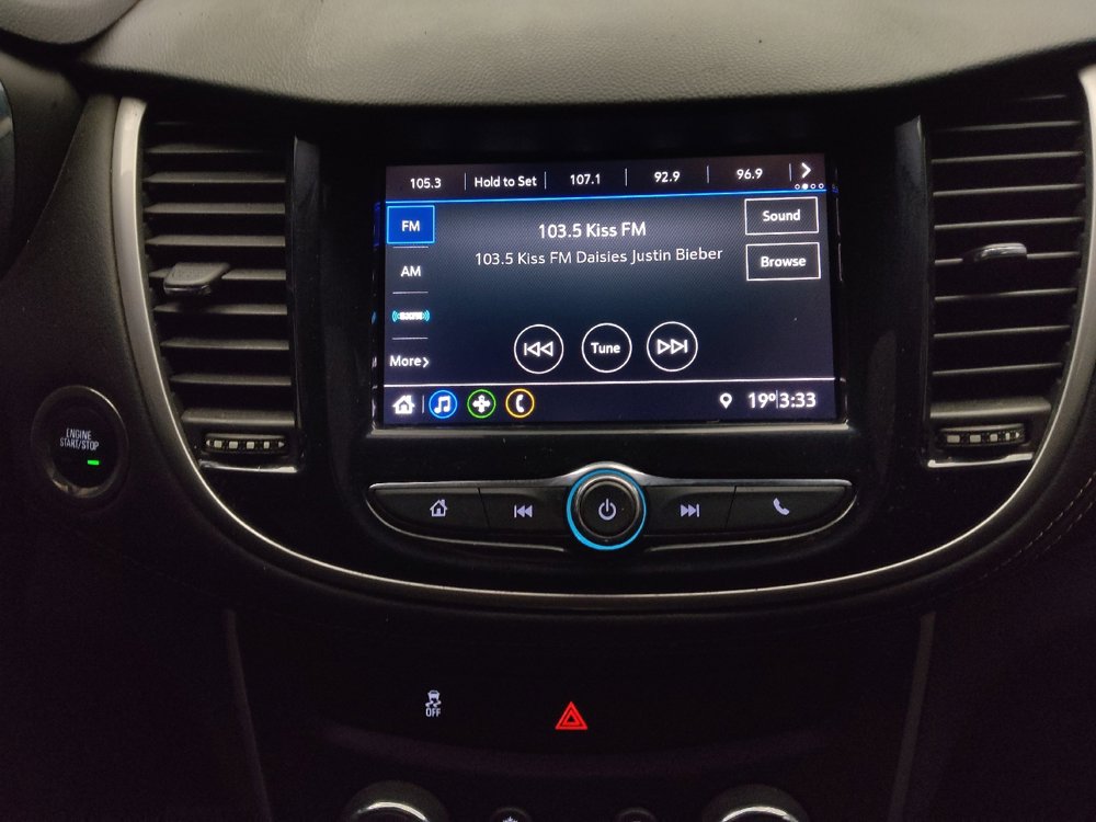 Used 2020 Chevrolet Trax LT w/ LT Convenience Package image 25