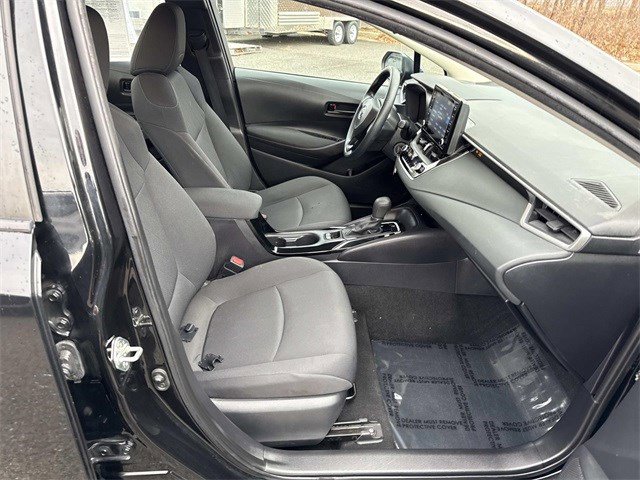 Used 2022 Toyota Corolla LE image 9