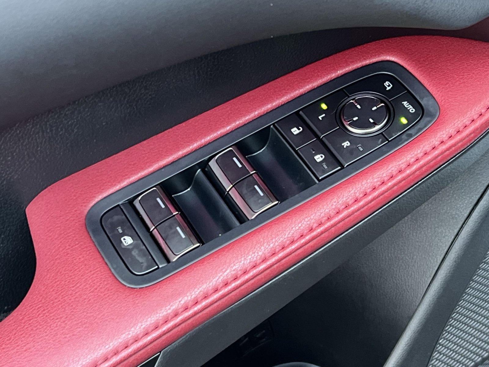 Used 2023 Lexus RX 350 F Sport image 13