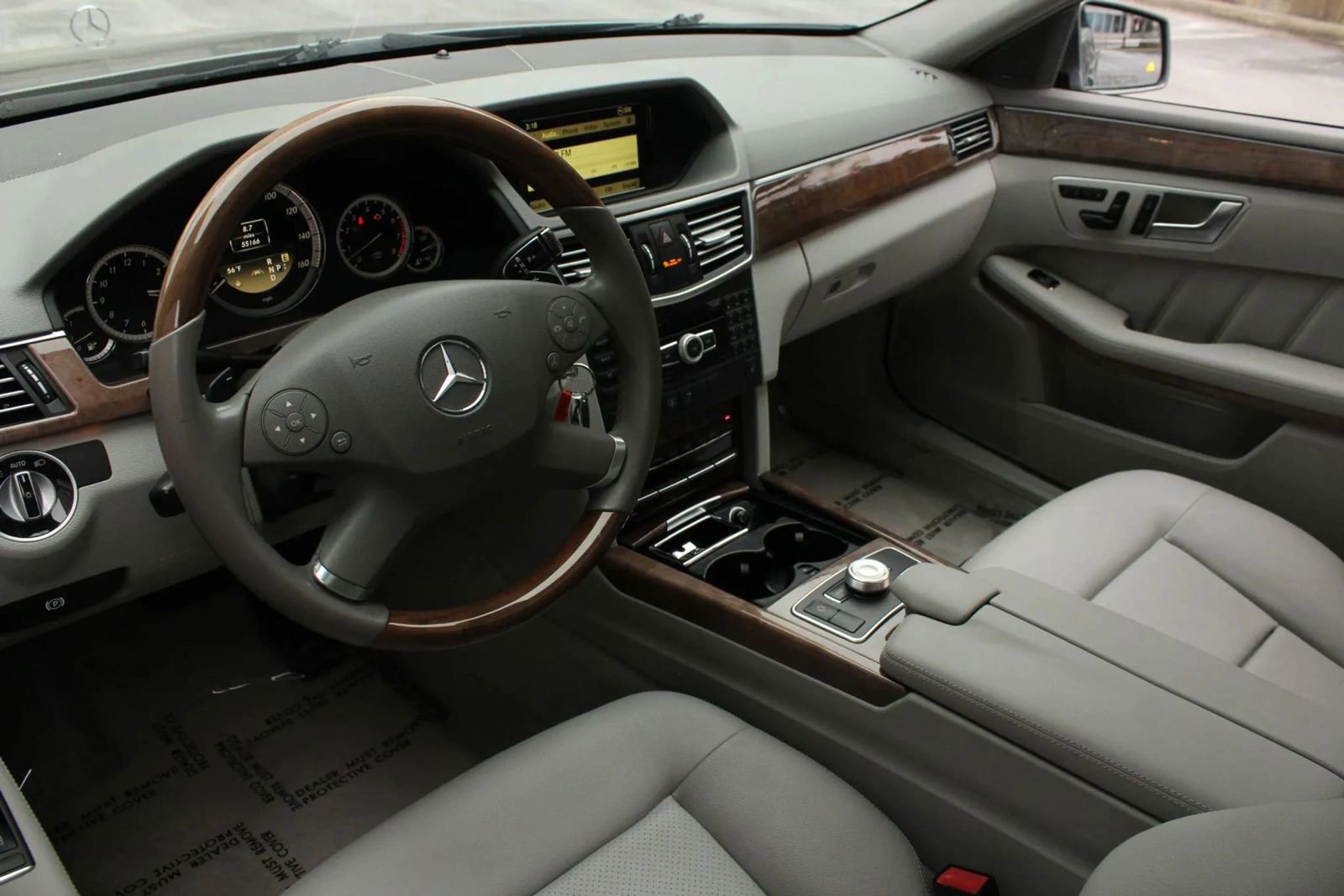 Used 2012 Mercedes-Benz E 350 4MATIC Sedan image 19