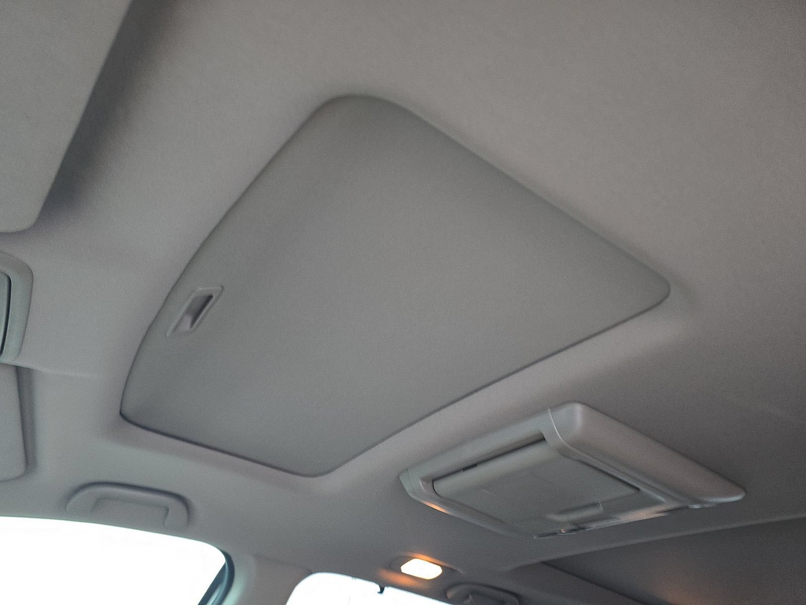 Used 2018 Honda Pilot Elite image 17