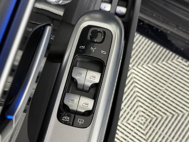 Used 2026 Mercedes-Benz E 53 AMG e 4MATIC Sedan image 28