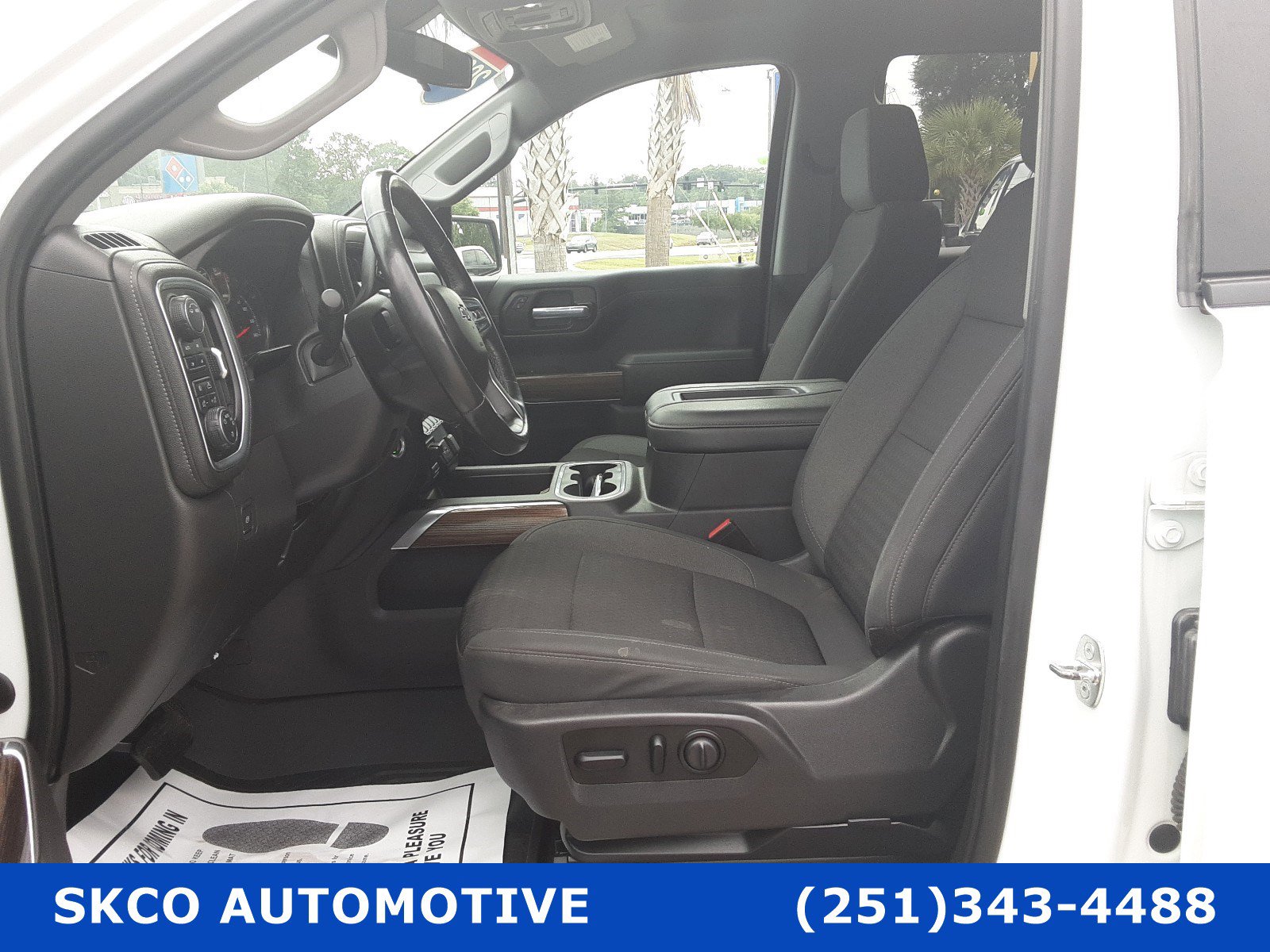 Used 2021 Chevrolet Silverado 1500 LT Trail Boss w/ Convenience Package II image 11