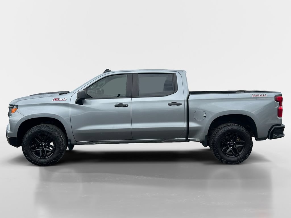 Used 2023 Chevrolet Silverado 1500 Custom Trail Boss AWD/4WD image 2