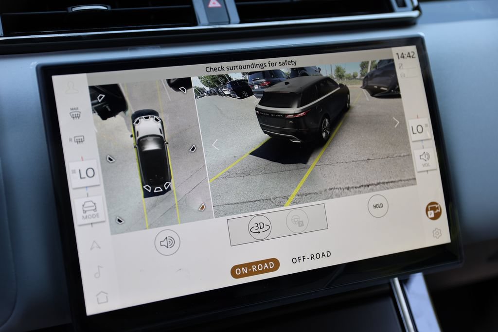 New 2026 Land Rover Range Rover Velar Dynamic SE AWD/4WD image 23