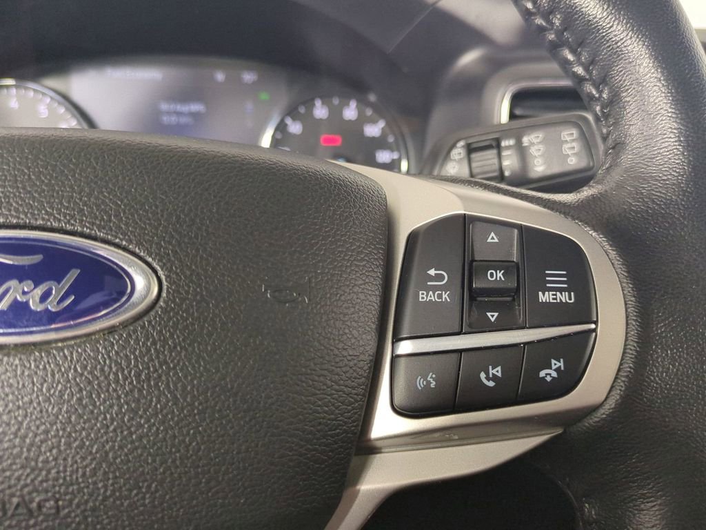 Used 2022 Ford Explorer XLT w/ Equipment Group 202A image 35