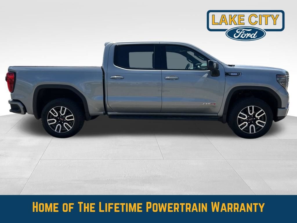 Used 2025 GMC Sierra 1500 AT4 w/ Technology Package AWD/4WD image 7