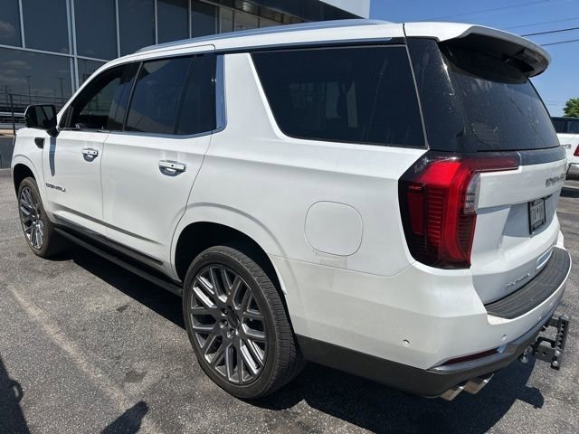 Used 2025 GMC Yukon Denali Ultimate AWD/4WD image 15