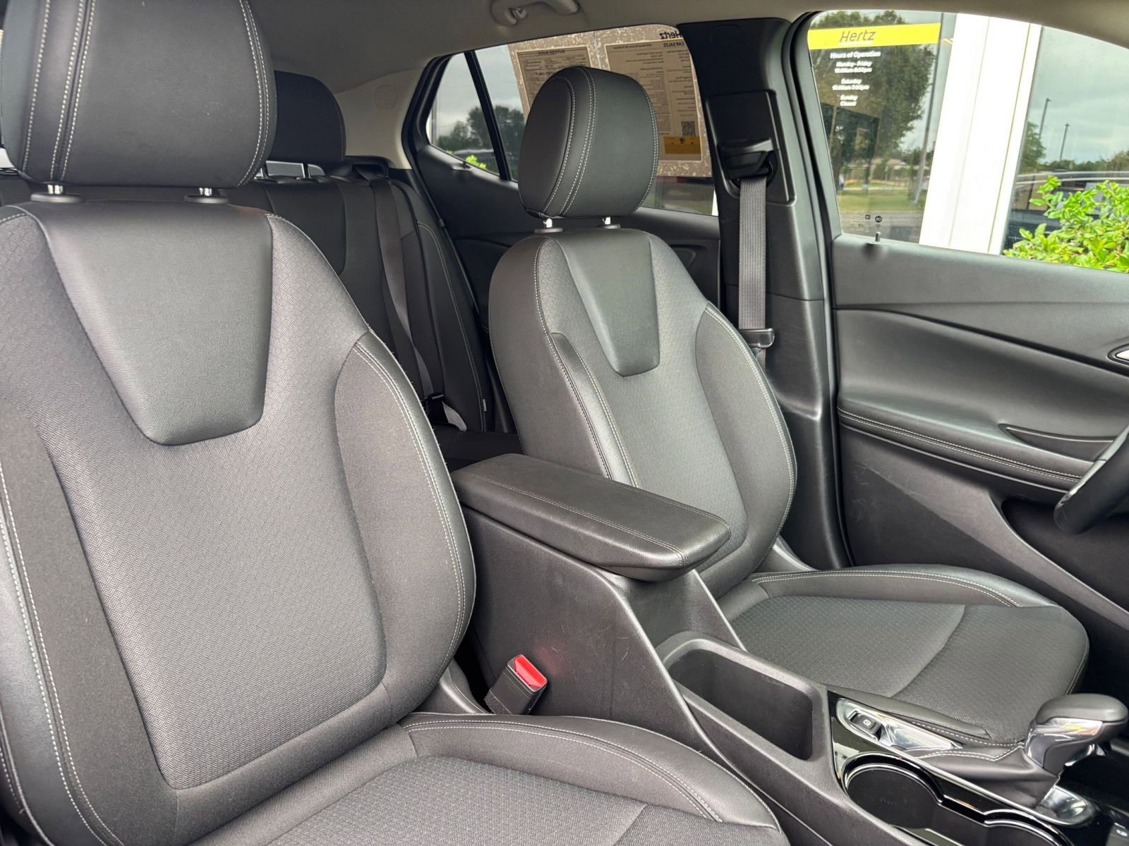 Used 2025 Buick Encore GX Preferred FWD image 35