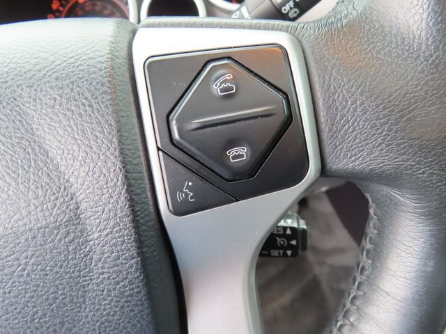 Used 2017 Toyota Sequoia SR5 AWD/4WD image 19