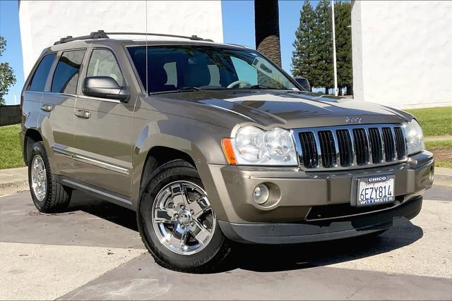 Used 2006 Jeep Grand Cherokee Limited AWD/4WD image 2