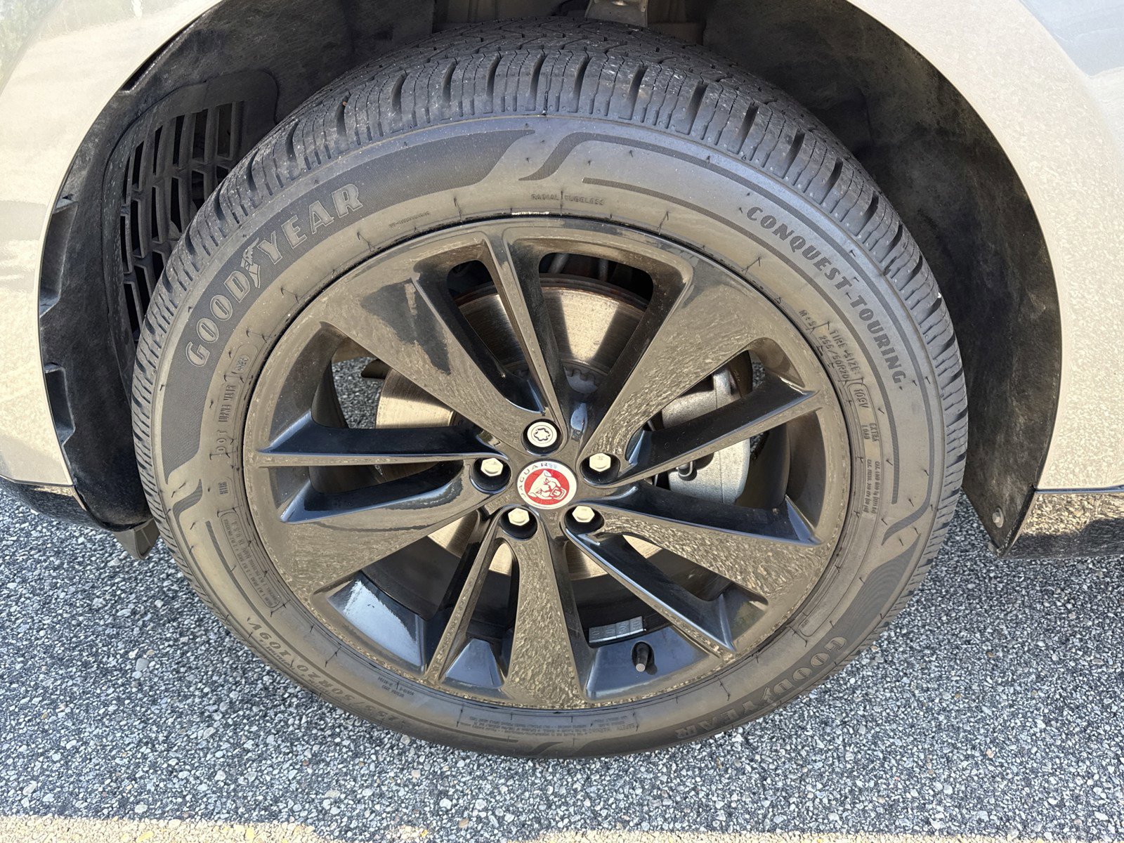 Used 2022 Jaguar F-PACE S image 10