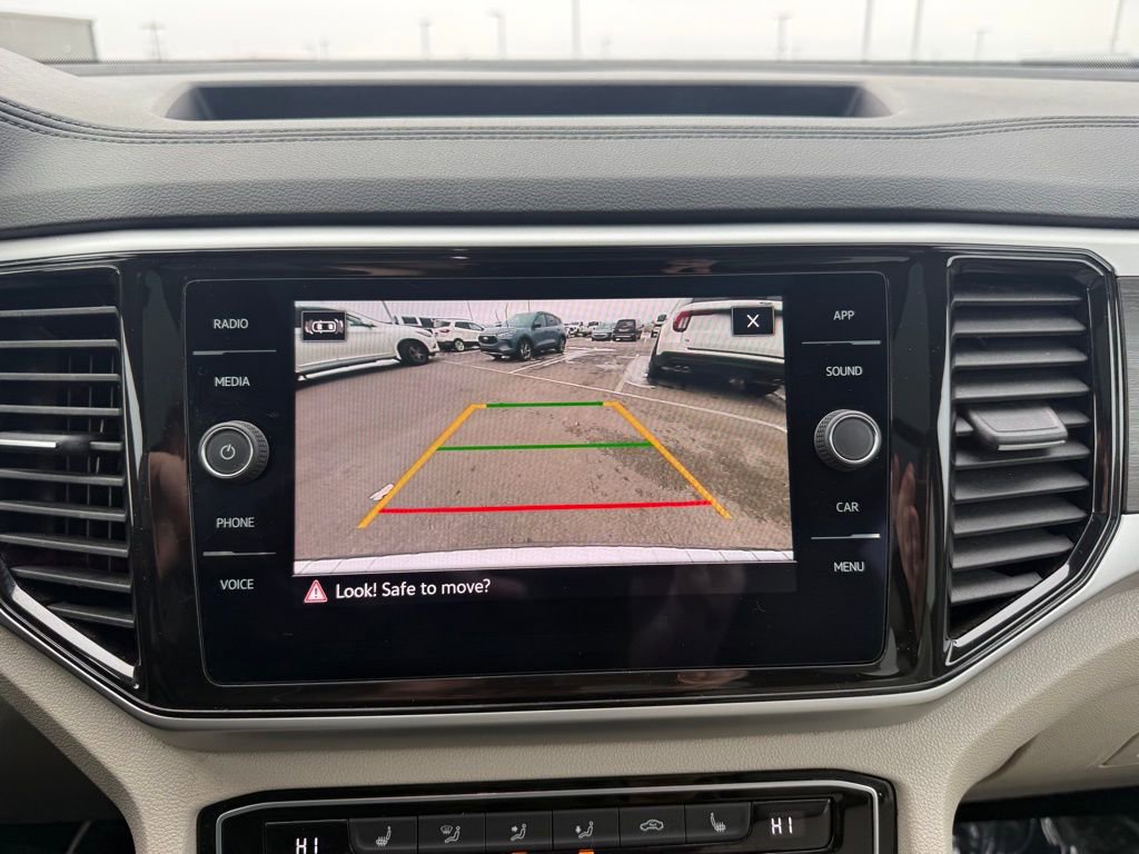 Used 2023 Volkswagen Atlas SE image 31