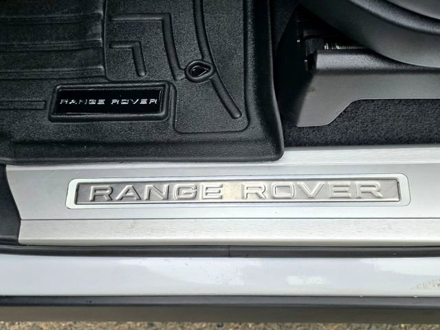 Used 2020 Land Rover Range Rover HSE image 33