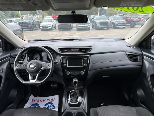 Used 2018 Nissan Rogue SV w/ Premium Package AWD/4WD image 14