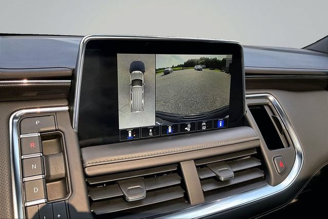 Used 2023 GMC Yukon AT4 w/ AT4 Premium Plus Package AWD/4WD image 14