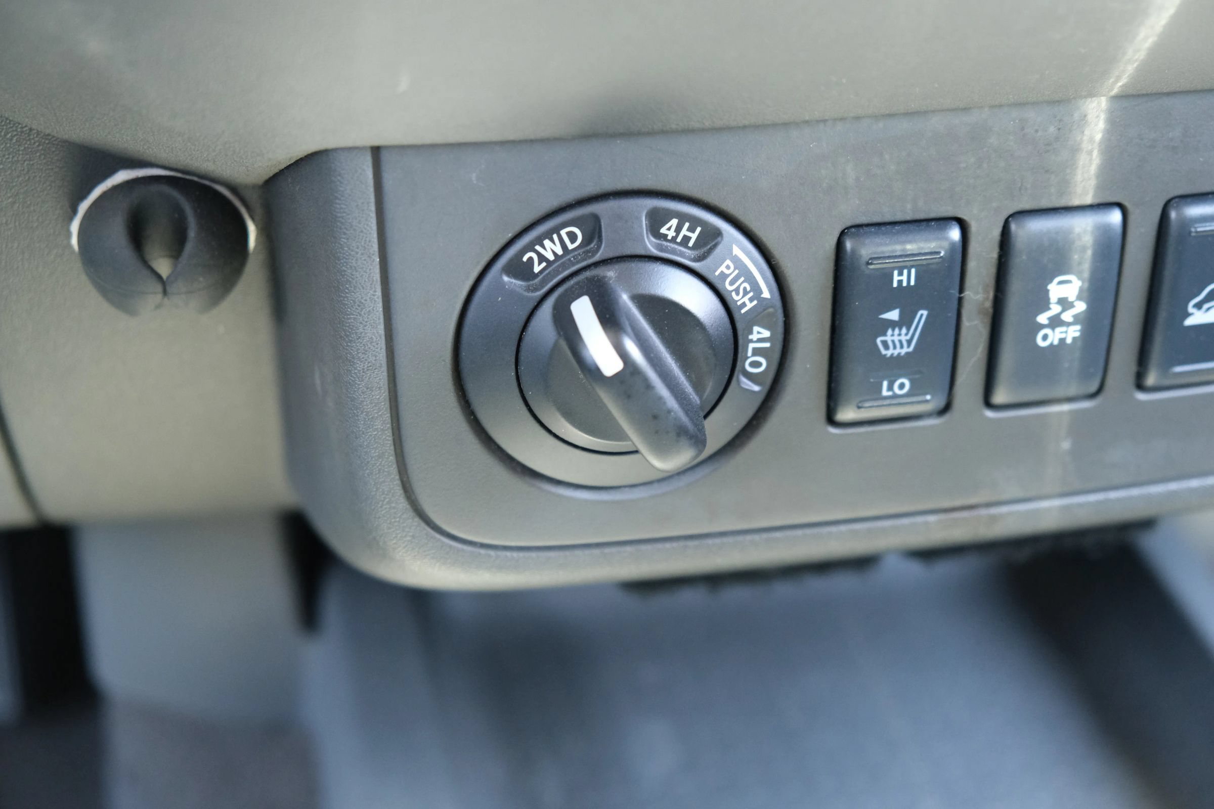 Used 2015 Nissan Xterra PRO-4X AWD/4WD image 20