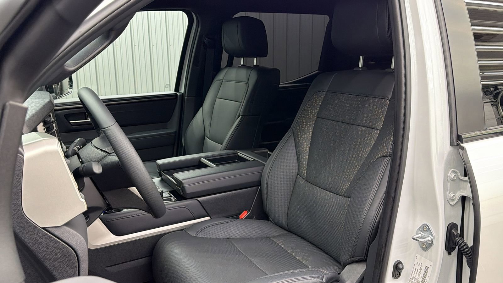 Used 2025 Toyota Tundra Limited w/ TRD Off-Road Package image 30