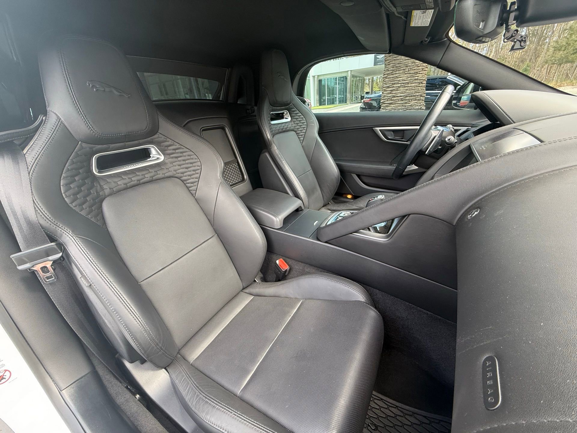 Used 2023 Jaguar F-TYPE R-Dynamic image 25