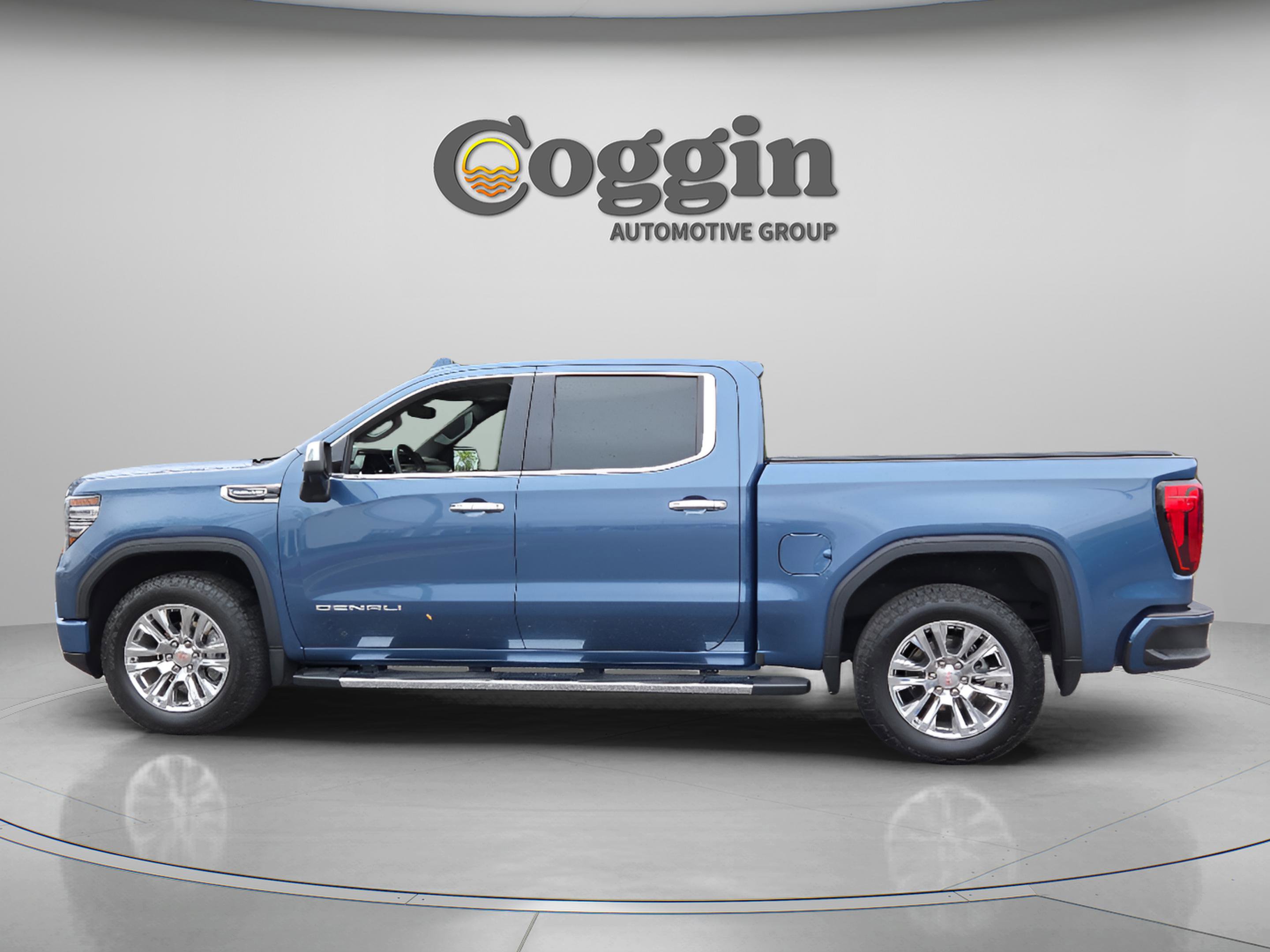 Certified 2025 GMC Sierra 1500 Denali image 2