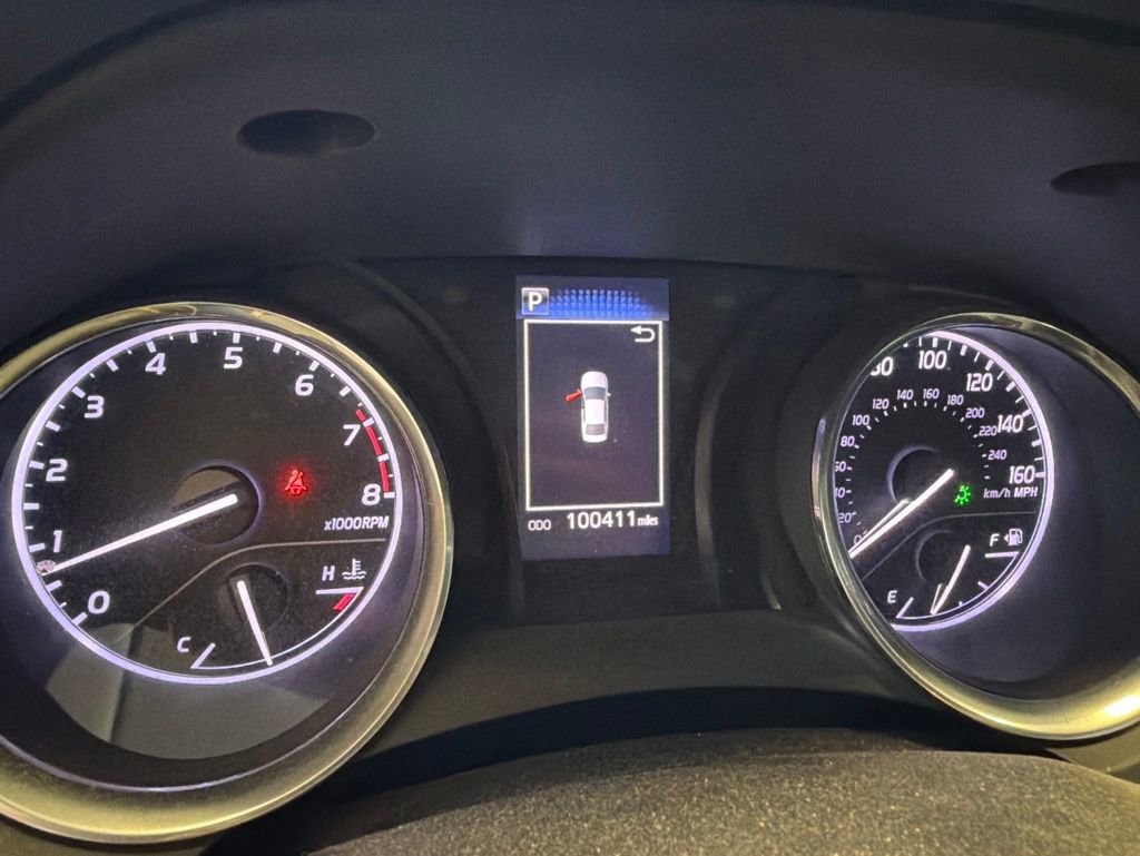 Used 2020 Toyota Camry SE FWD image 3