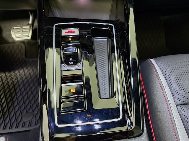 New 2025 Volkswagen GTI SE image 18