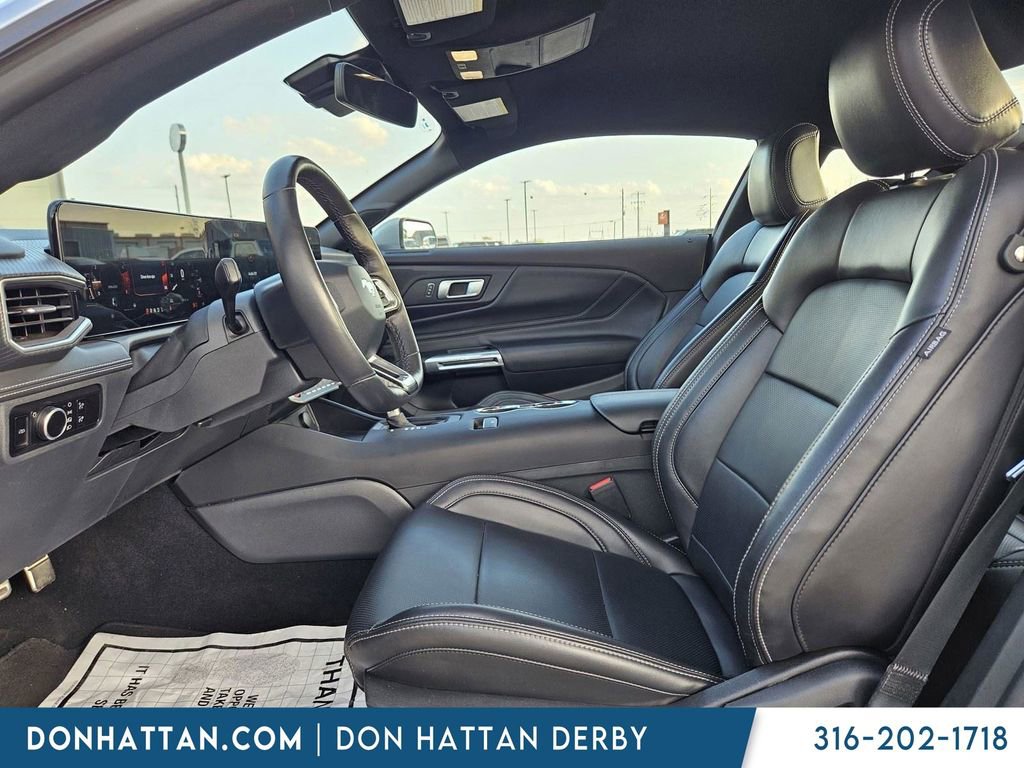 Used 2025 Ford Mustang Premium RWD image 2