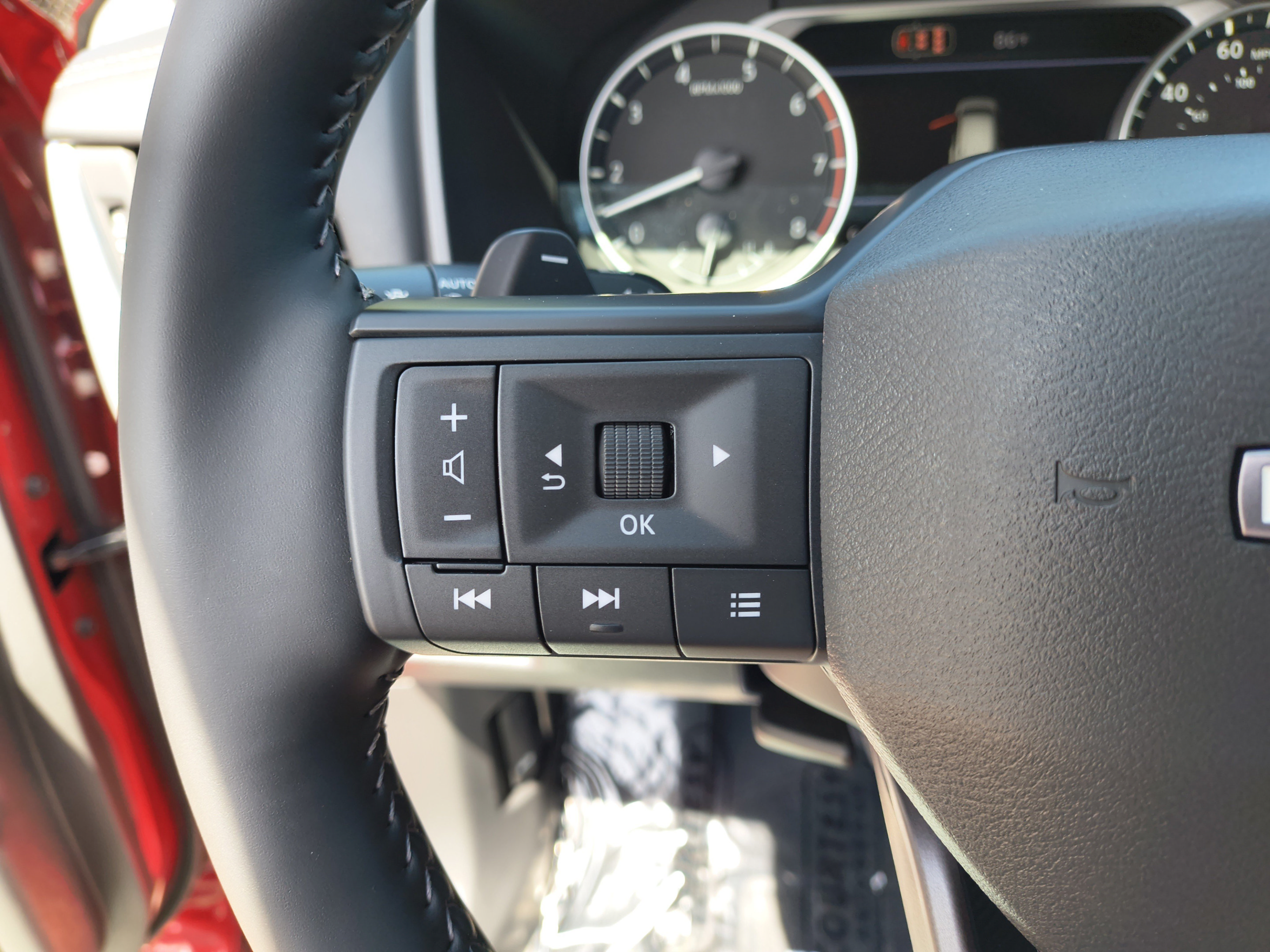 New 2026 Nissan Rogue SV FWD image 30