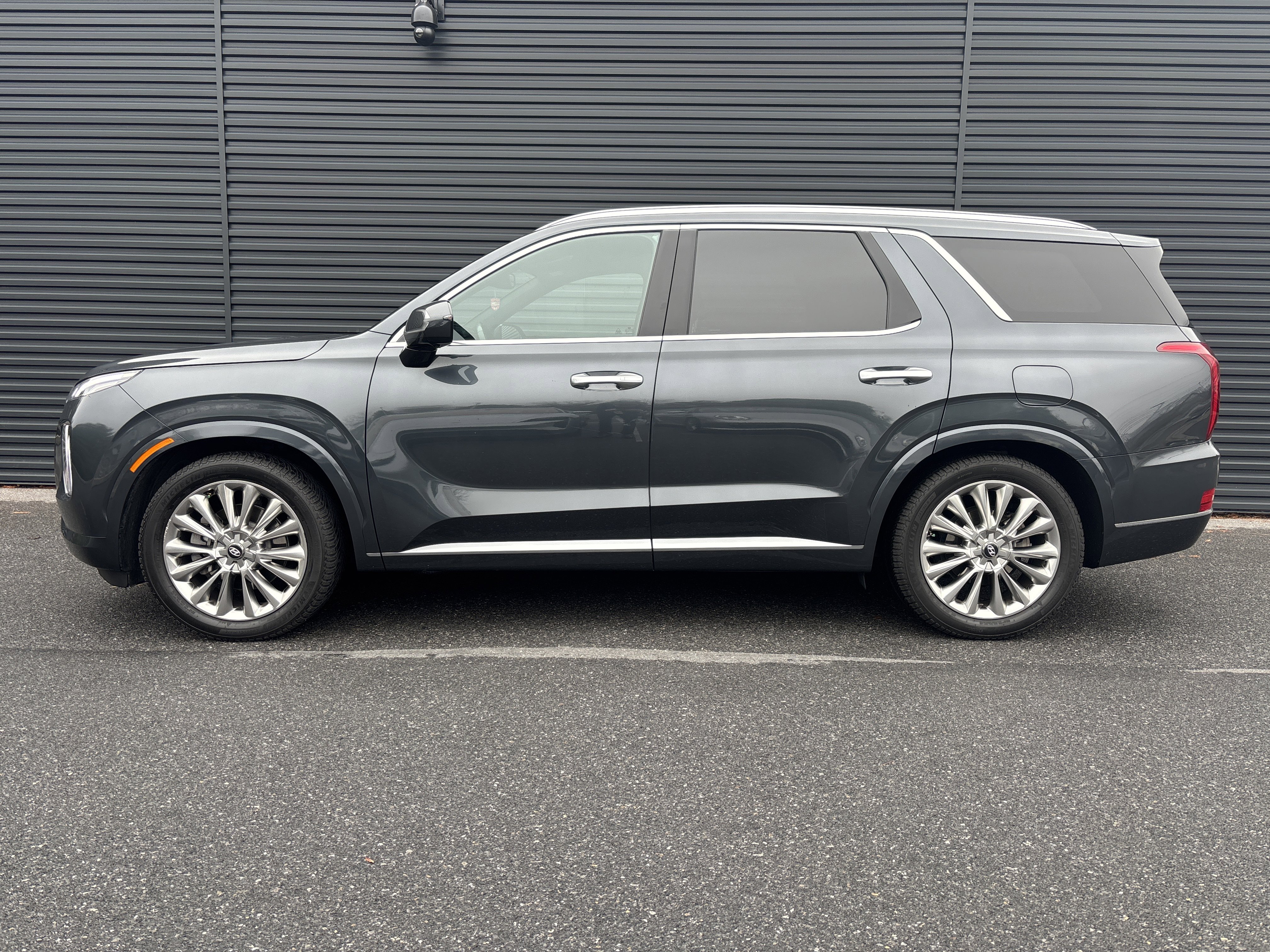 Used 2020 Hyundai Palisade Limited image 20
