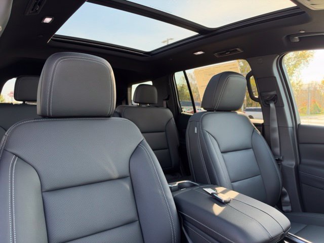 New 2027 Chevrolet Traverse LT w/ Driver Confidence Package AWD/4WD image 8