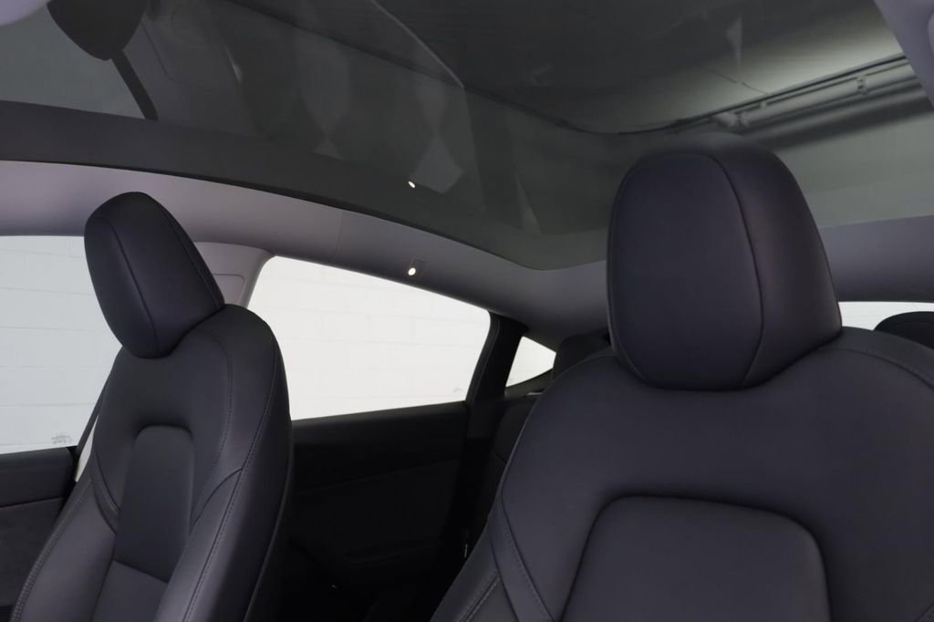 Used 2024 Tesla Model Y Long Range image 11