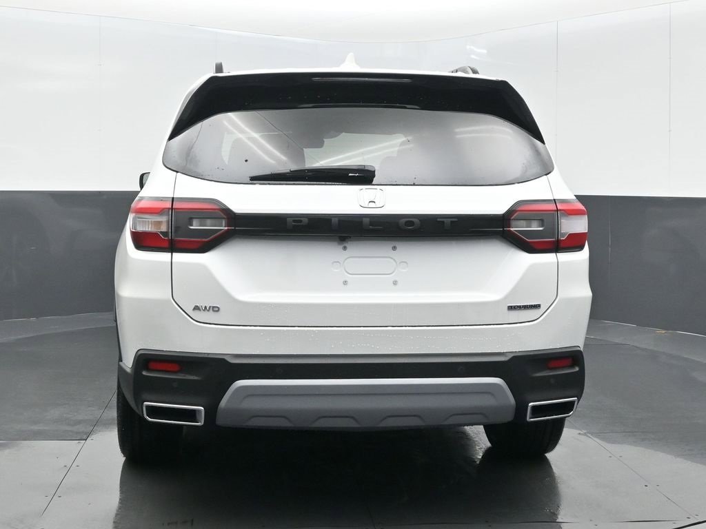 New 2025 Honda Pilot Touring image 19