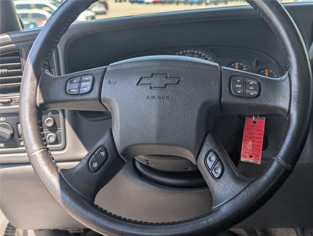 Used 2006 Chevrolet Silverado 2500 LT w/ Onstar Plus Package AWD/4WD image 12