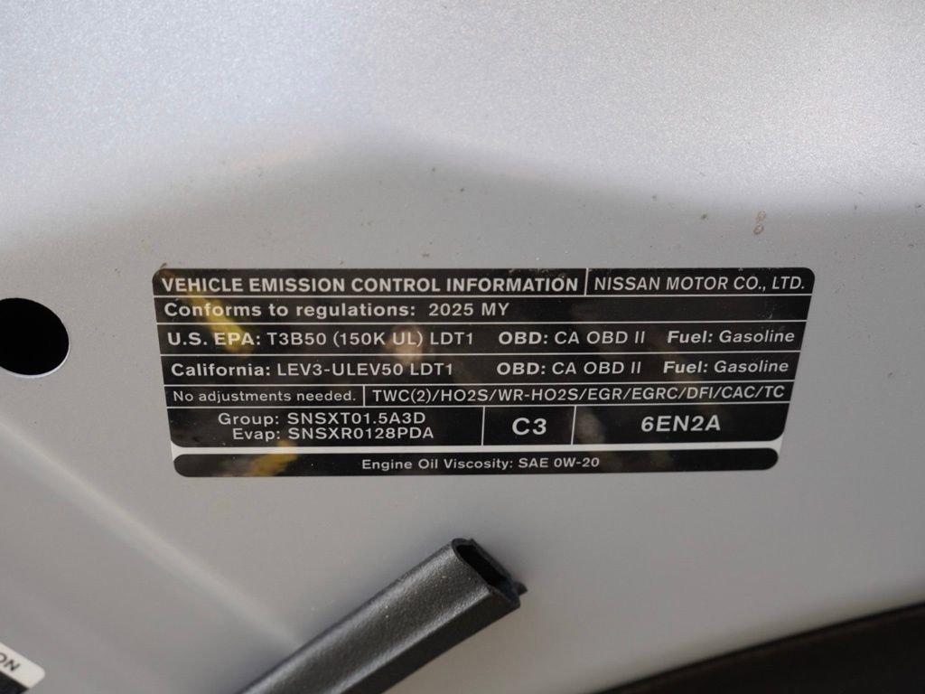 New 2025 Nissan Rogue S image 25