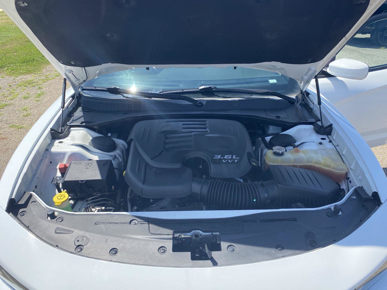 Used 2020 Dodge Charger SXT RWD image 35