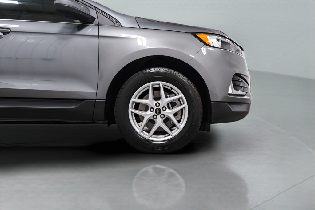 Used 2024 Ford Edge SEL w/ Convenience Package AWD/4WD image 7
